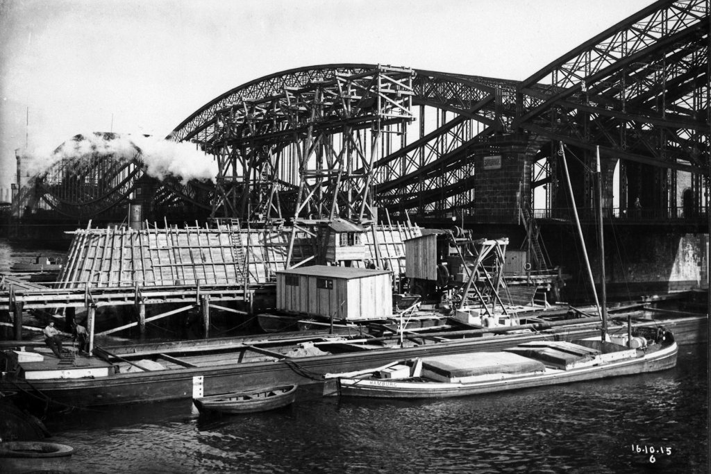 Geheimtipp Hamburg Elbbr&uuml;cken Strompfeiler 2
