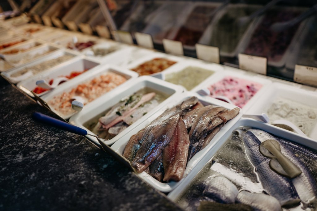 Die Fischsalate macht Nourredine alle selbst – und sie sind köstlich!