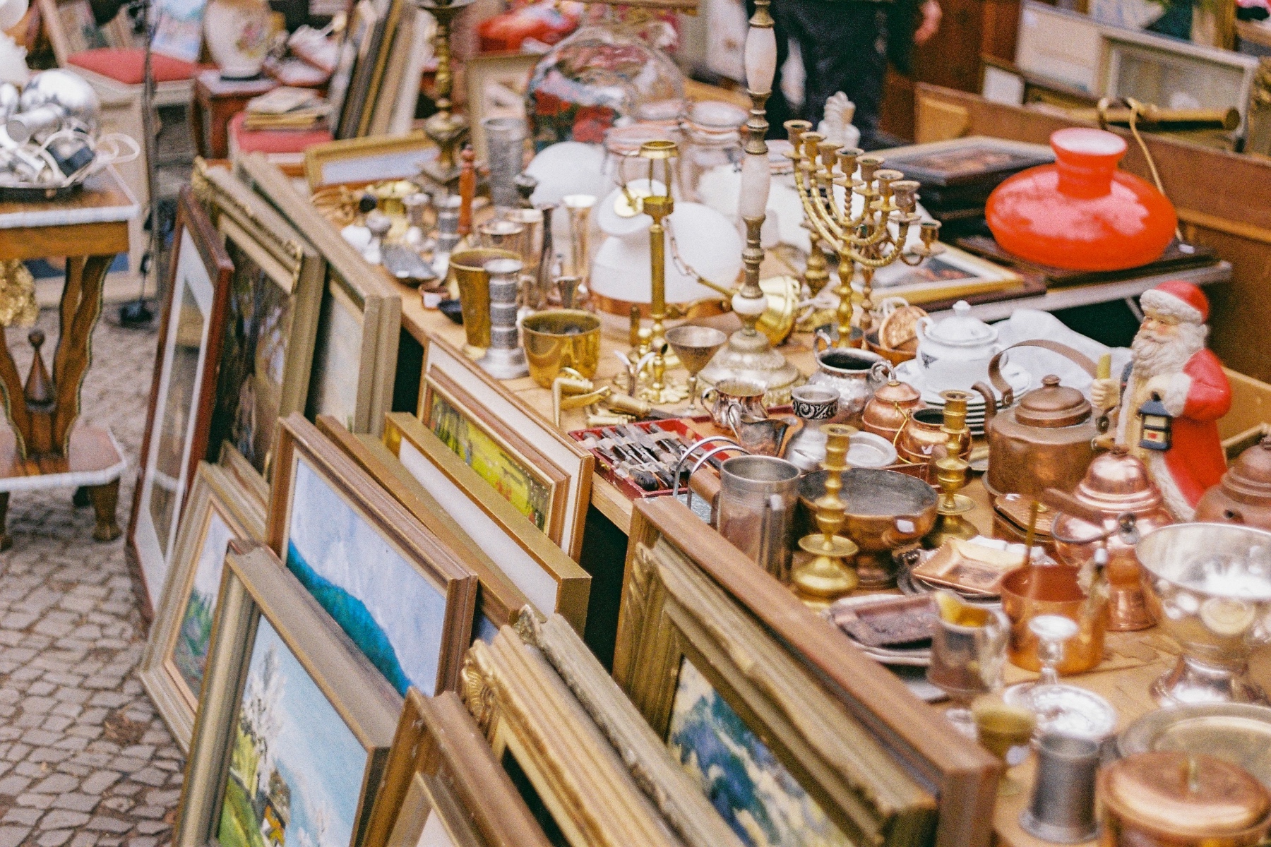 Geheimtipp Hamburg Events Stra&szlig;enfeste Sommerliche Flohmarkt Reihe 3 &ndash; &copy;Unsplash