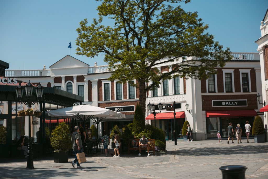 Gth Designer Outlet Neum&uuml;nster 004